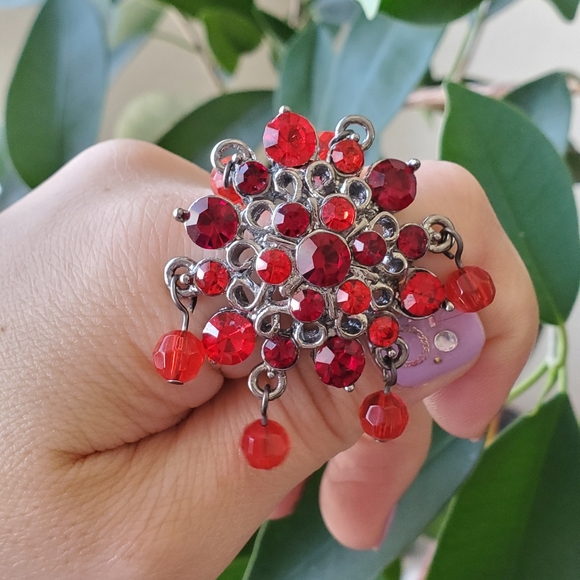 Red rhinestone ring - Picture 3 of 3